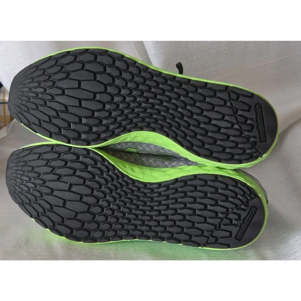 New Balance Men’s Fresh Foam 980 Running Shoes Size 13 D Gray Neon Yellow Green - Picture 6 of 9